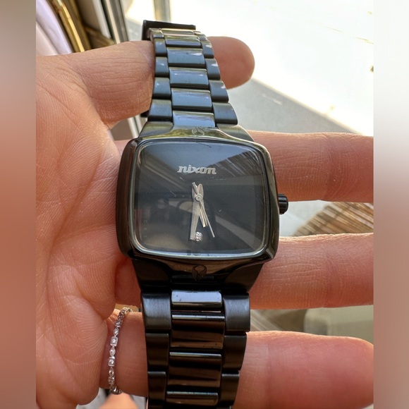 ⌚️⌚️⌚️Nixon Matte Black The Small Player Watch⌚️⌚️⌚️ - Picture 2 of 5